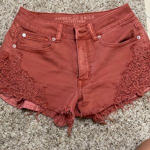 Super cute size 4 American eagle rust color shorts wore once